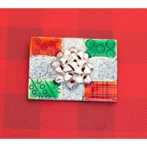 Vintage Unique Green & Red Flag Floral Ribbon Brooch by Danecraft - O25